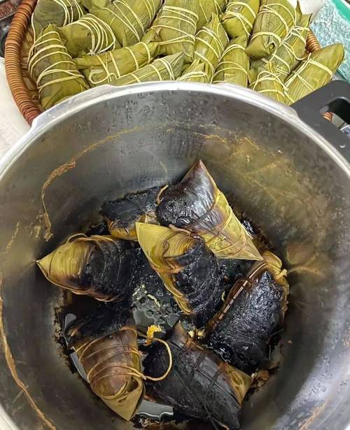2025新澳门天天开奖结果和高压锅煮粽子爆炸与高压锅煮粽子爆炸是怎么回事